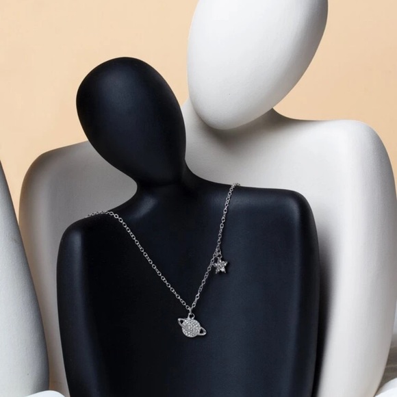 🪐Gold or Silver Planet Charm Necklace🪐 - Picture 3 of 10